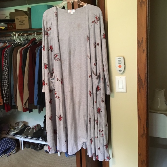 LuLaRoe Sweaters - Nwot Small Lularoe Sarah